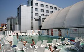 Hotel Zytto By Razvan Rat